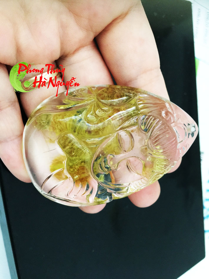 mặt phật bà thạch anh ưu linh vàng